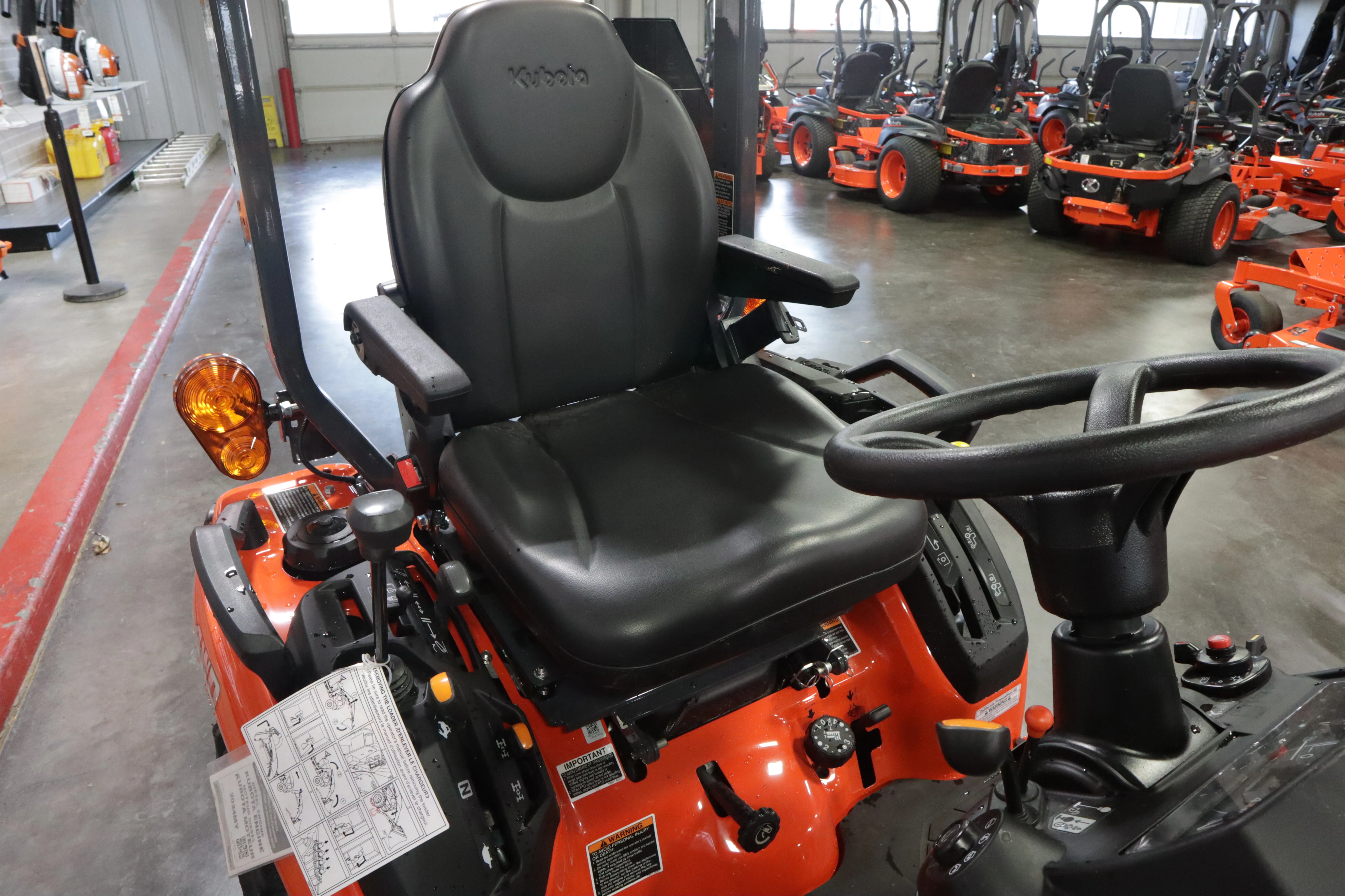 Kubota BX2380 - Image 4