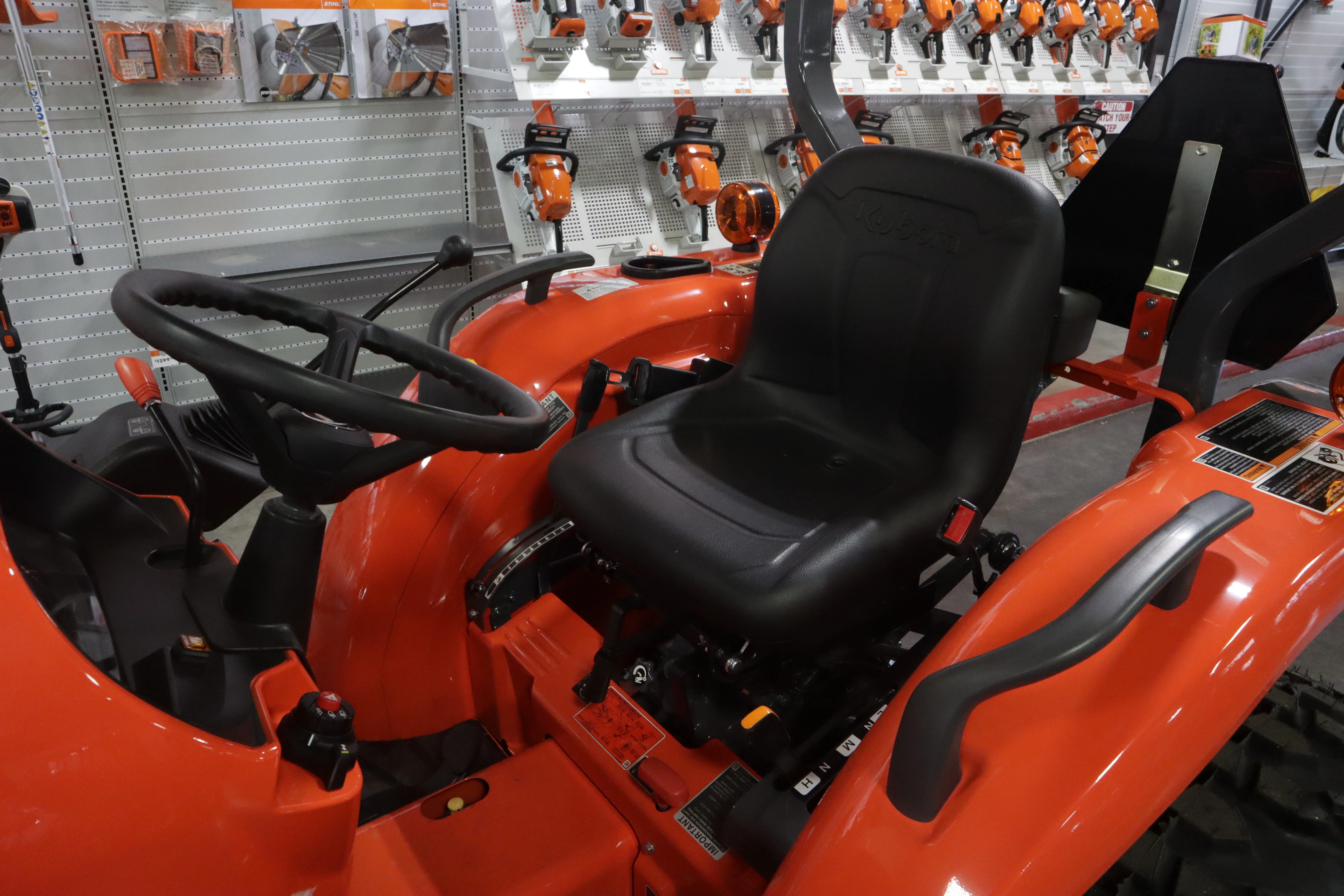 Kubota L3302DT - Image 5