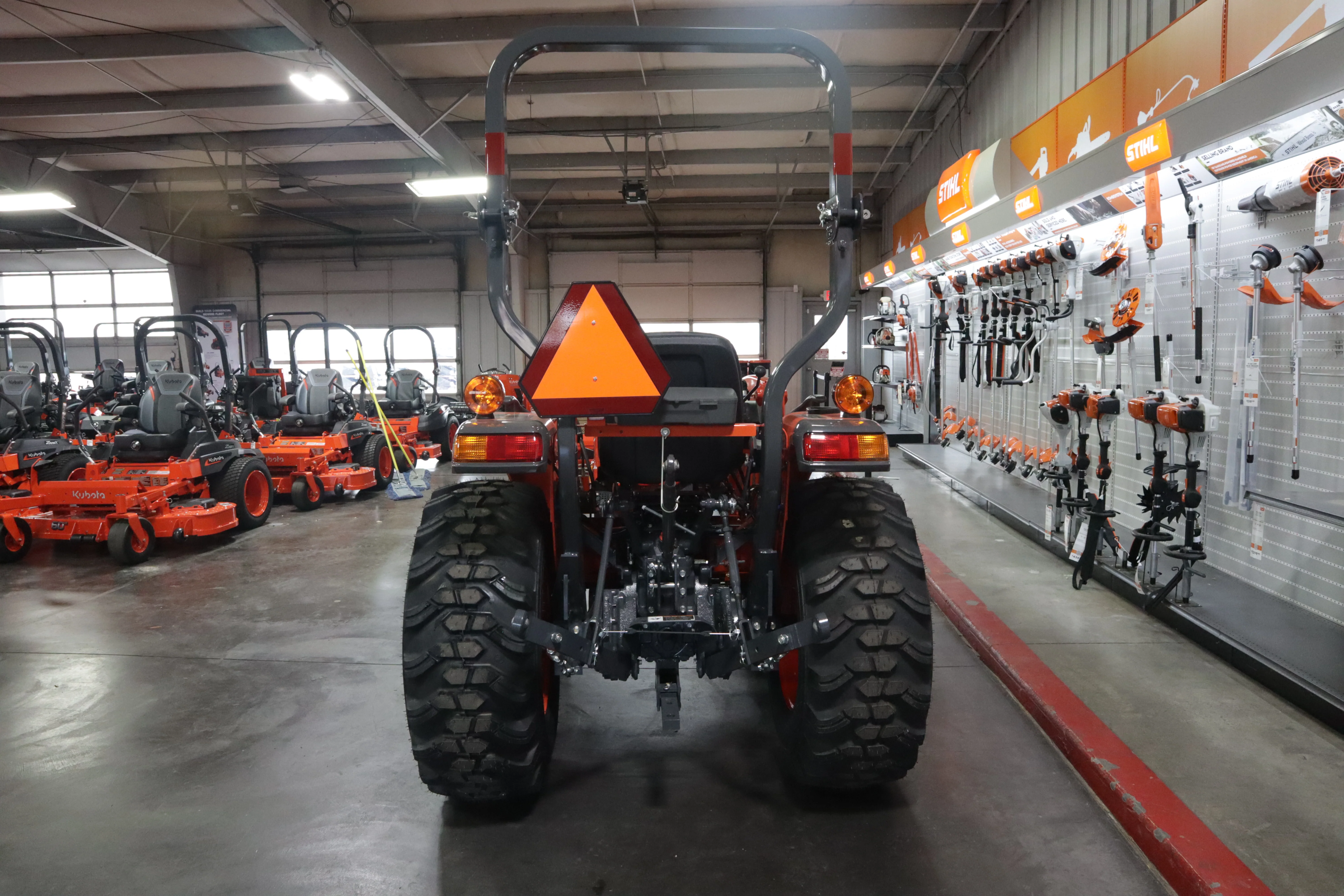 Kubota L3902DT - Image 6