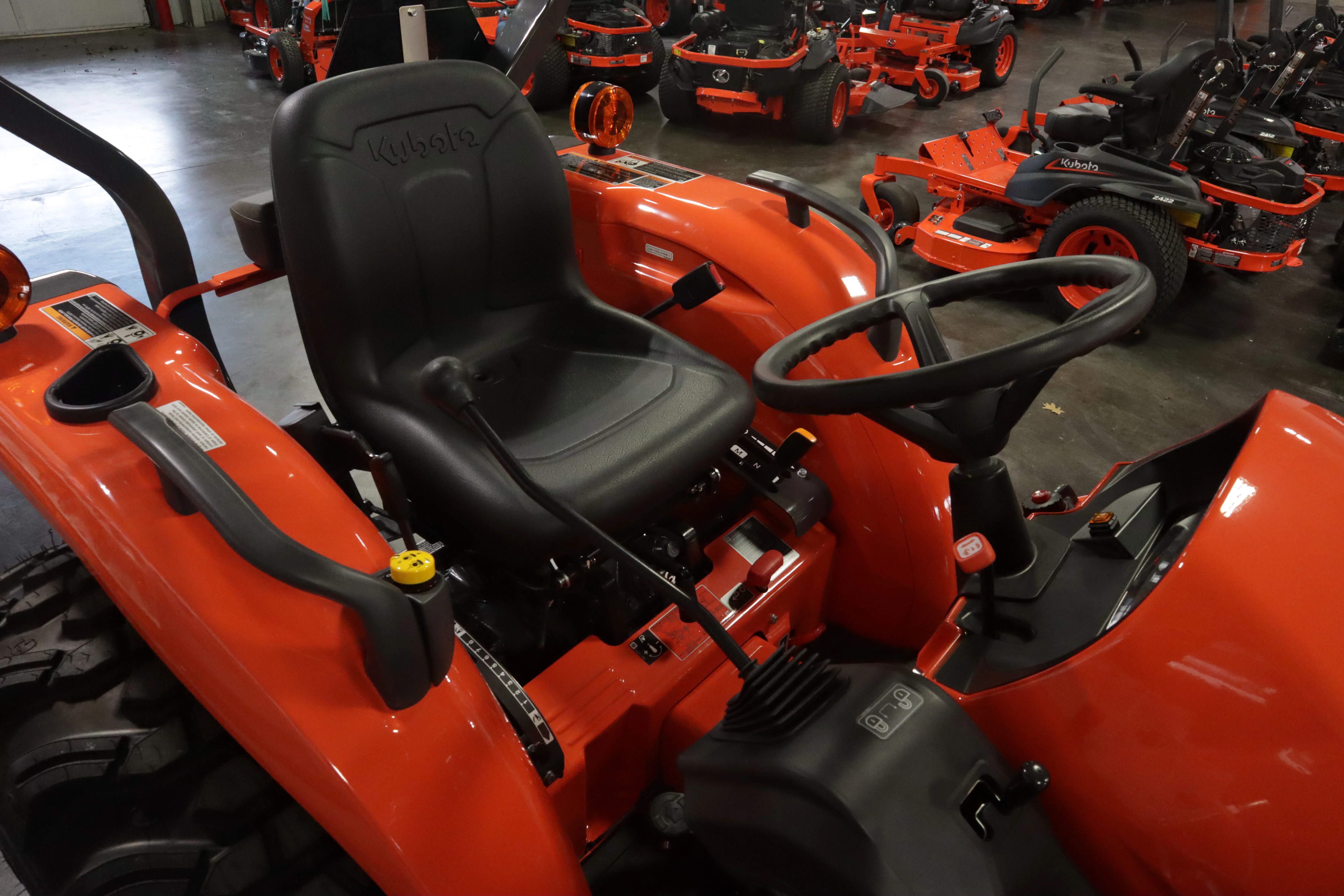 Kubota L3902HST - Image 3