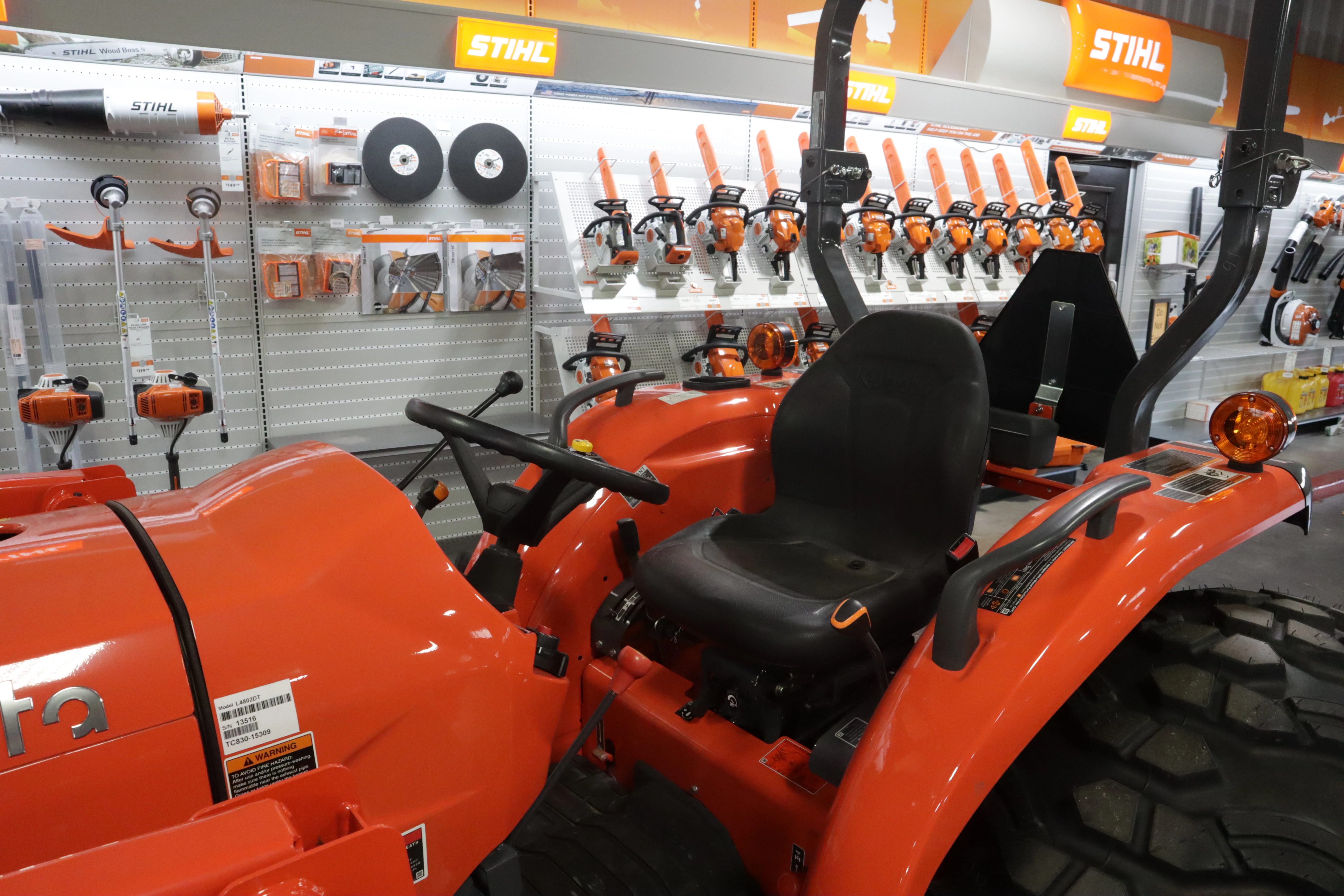 Kubota L4802HST - Image 5