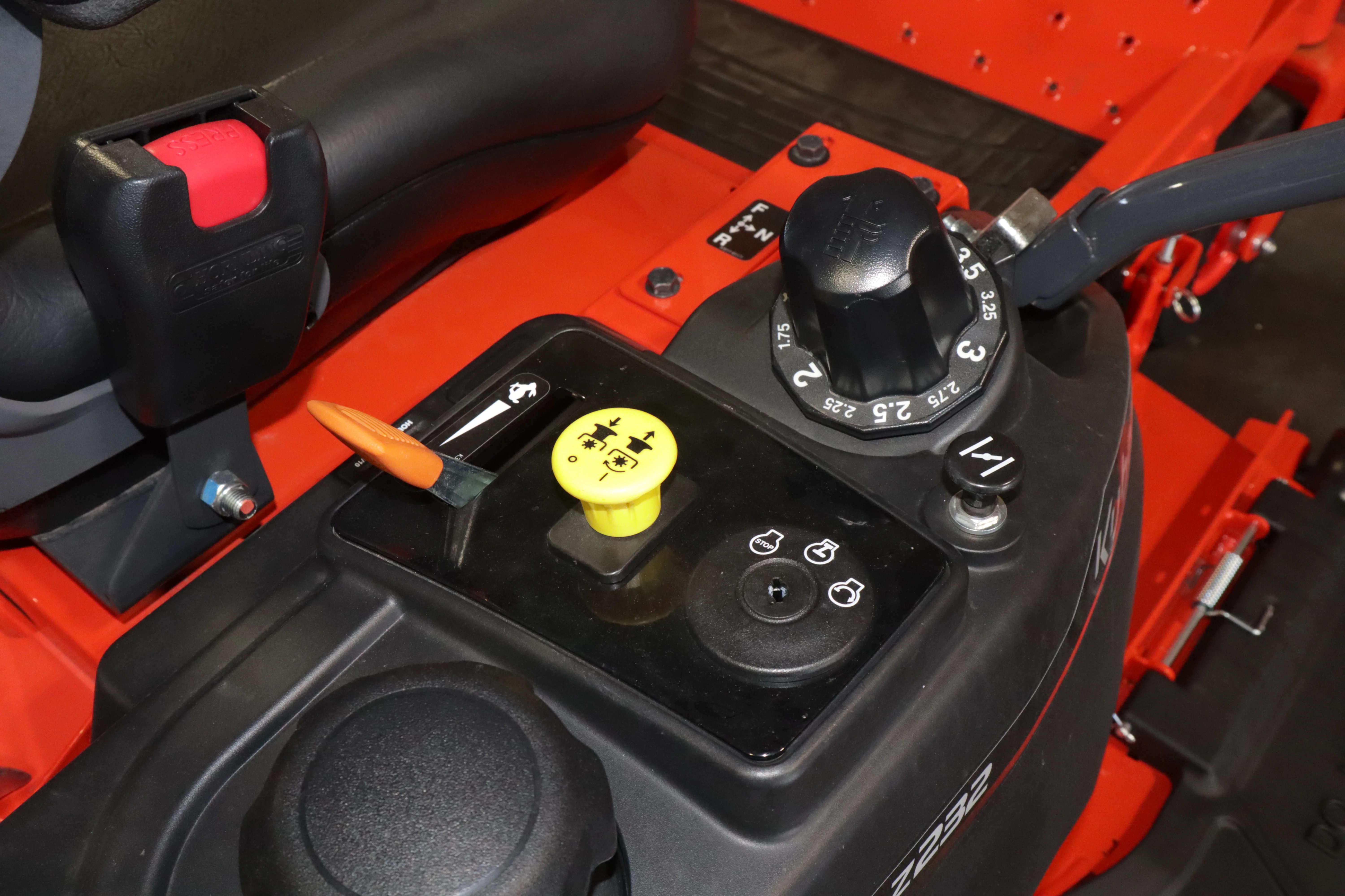 Kubota Z232KW-42 - Image 8