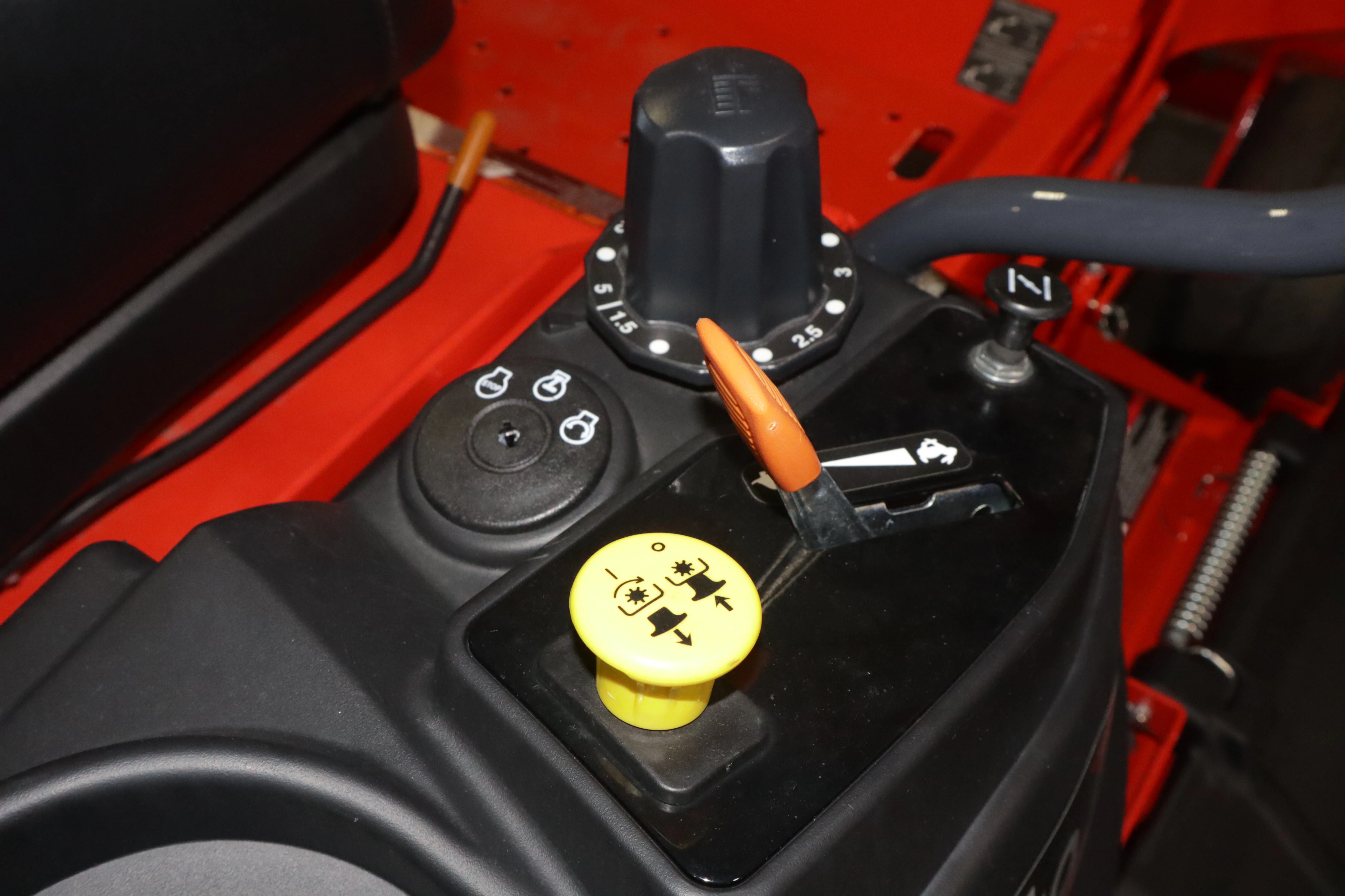 Kubota Z412KWNC-48 - Image 7