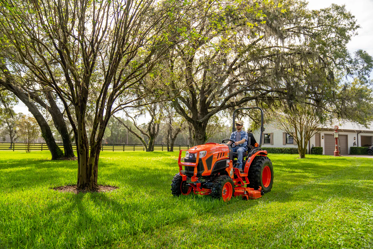 Kubota LX2620HSD - Image 3