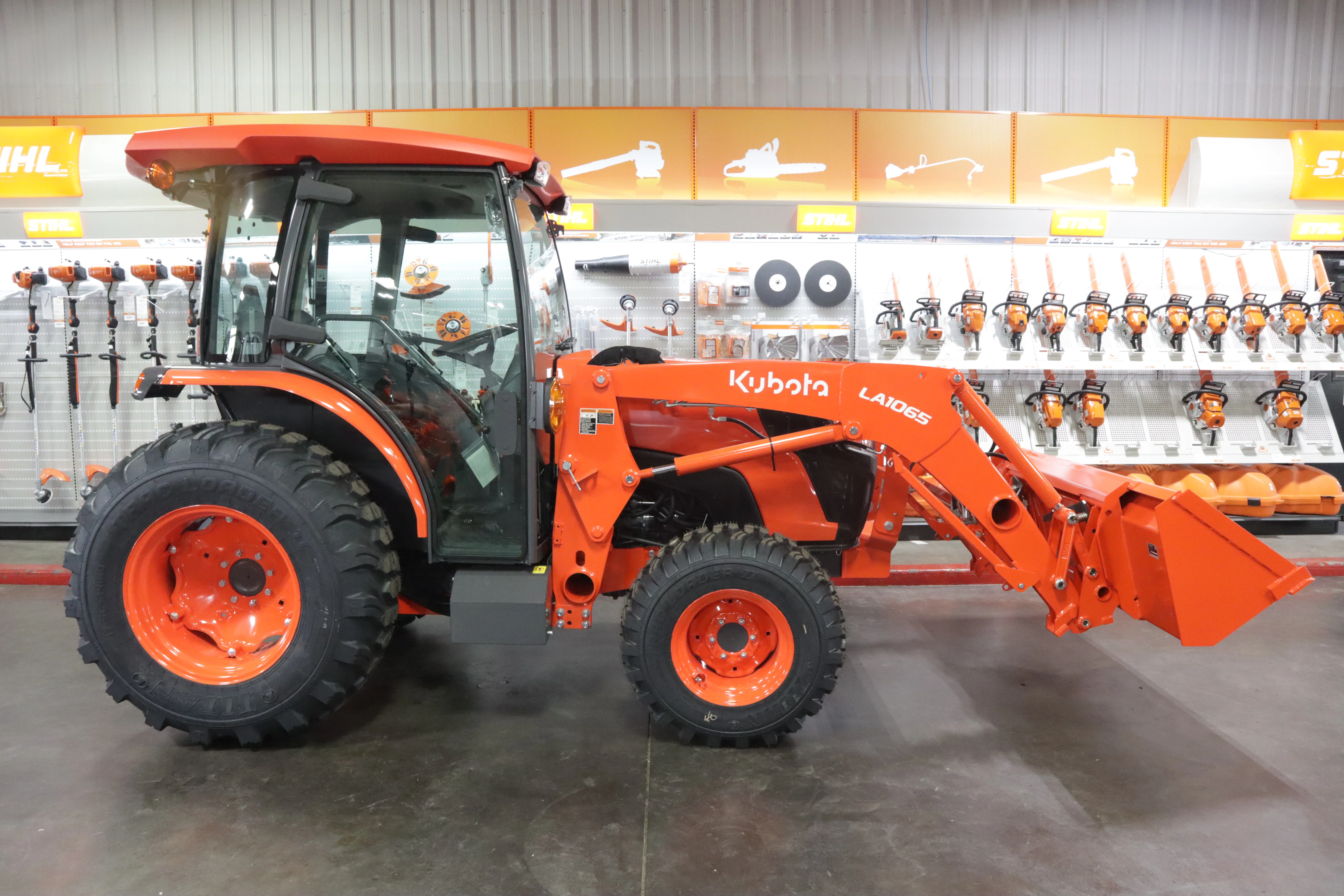Kubota MX5400HSTC