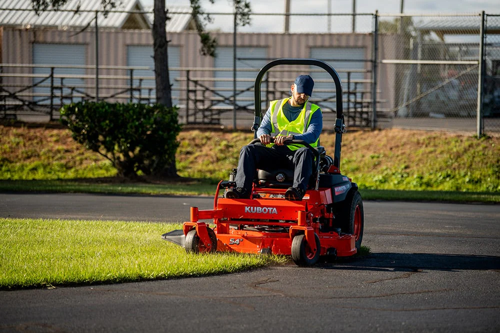 Kubota Z724XKWNC-48 - Image 2